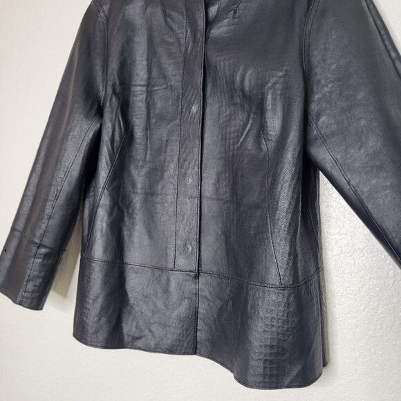 Chicos Size 1 Medium 8 Black Kimberly Reversible Snakeskin Leather Jacket - Picture 11 of 11